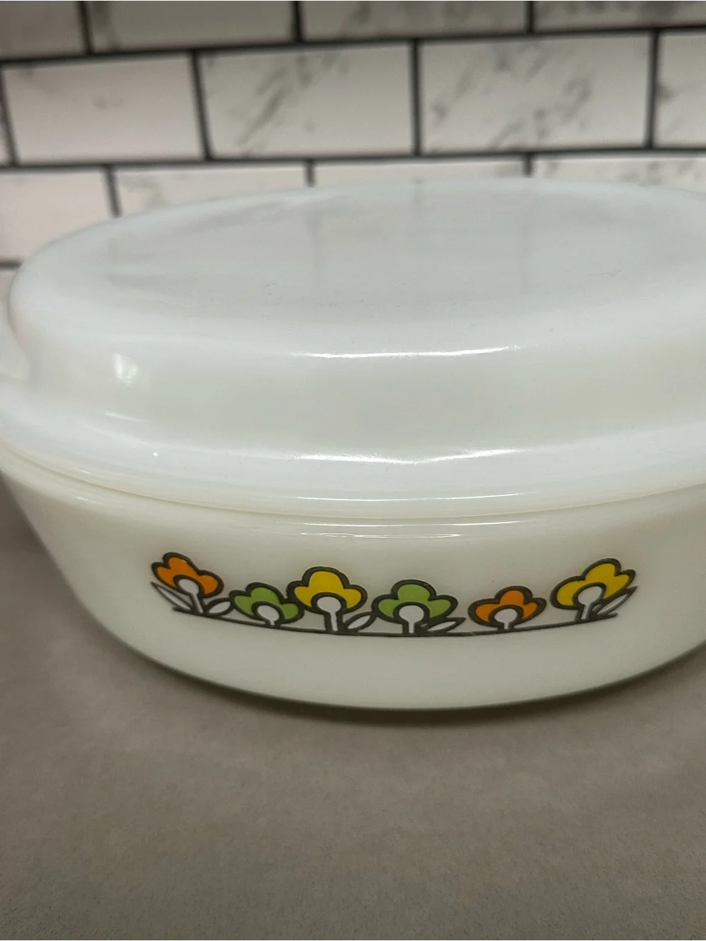 Vintage Anchor Hocking fire king Summerfield pattern casserole  dish with lid